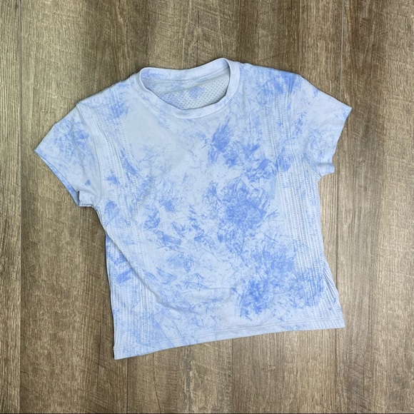 lululemon athletica Tops - lululemon Train to Be Short Sleeve Shirt Size 4